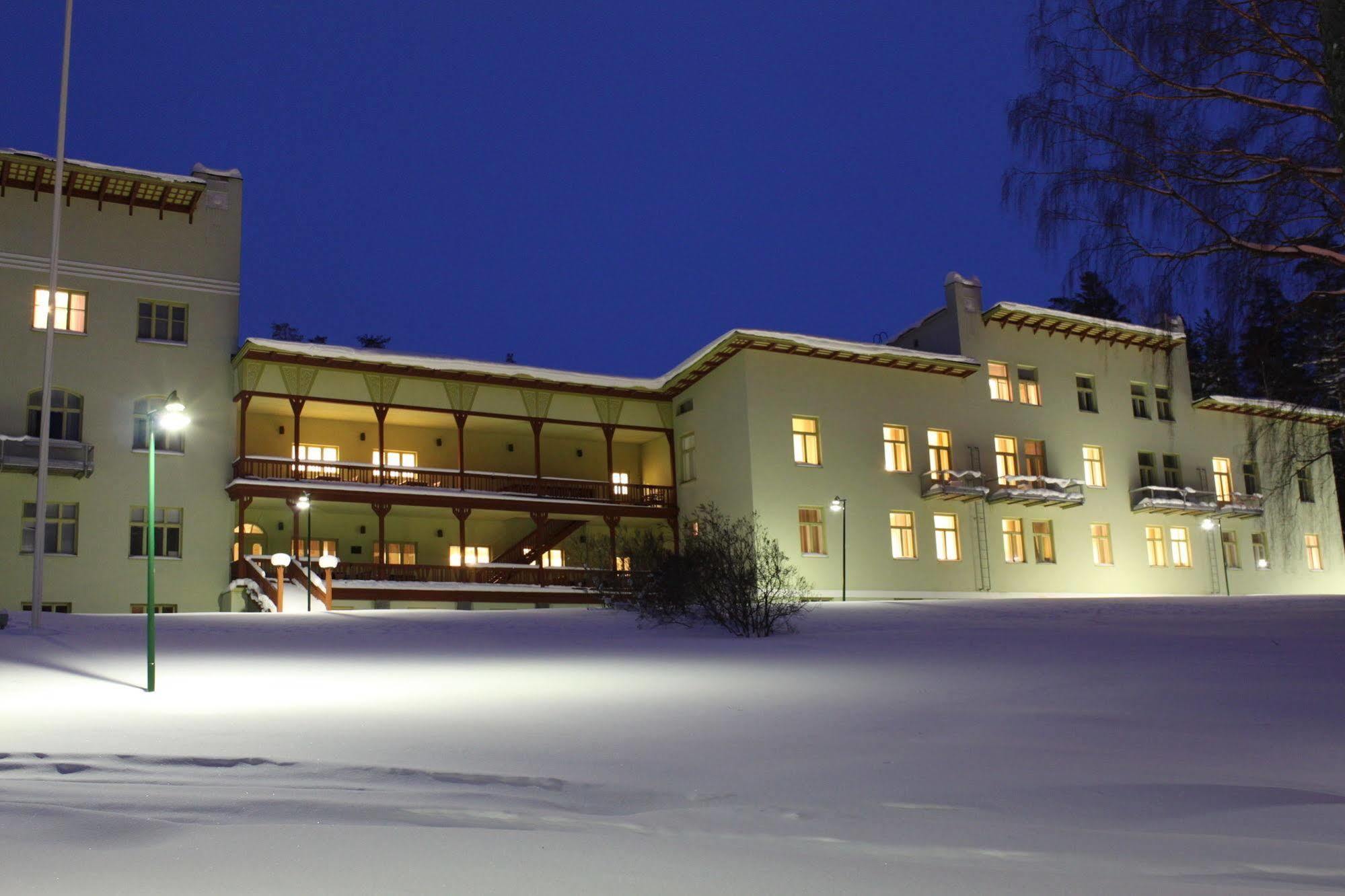 Hotel Kruunupuisto Punkaharju Buitenkant foto